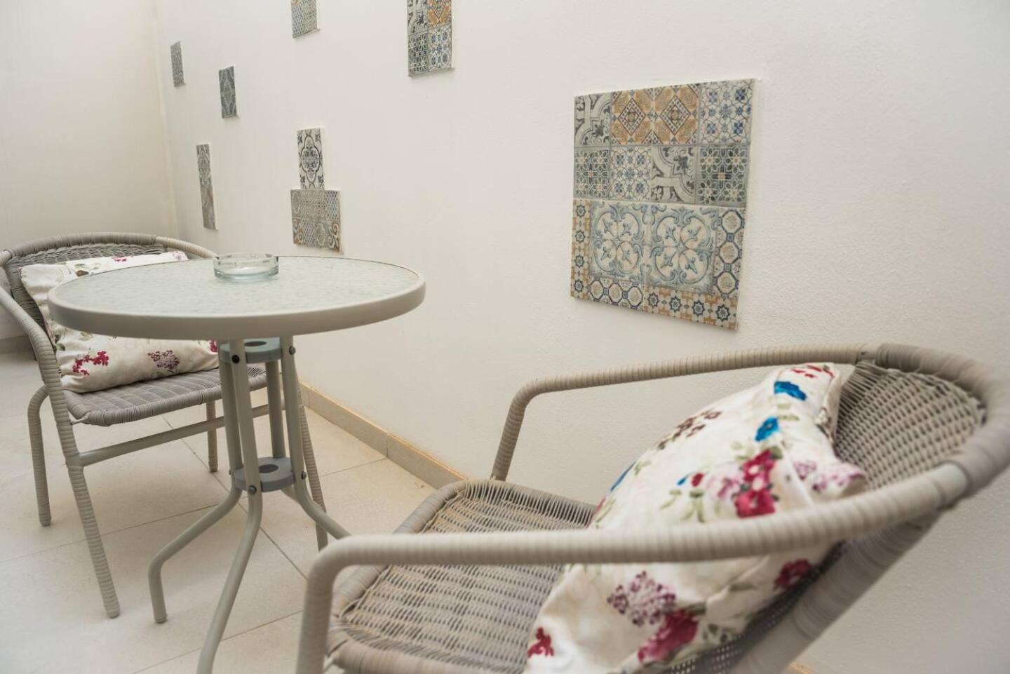 Modern 1Br Maisonette 2 Mins Away From The Beach Σεντ Πόλς Μπέι Εξωτερικό φωτογραφία